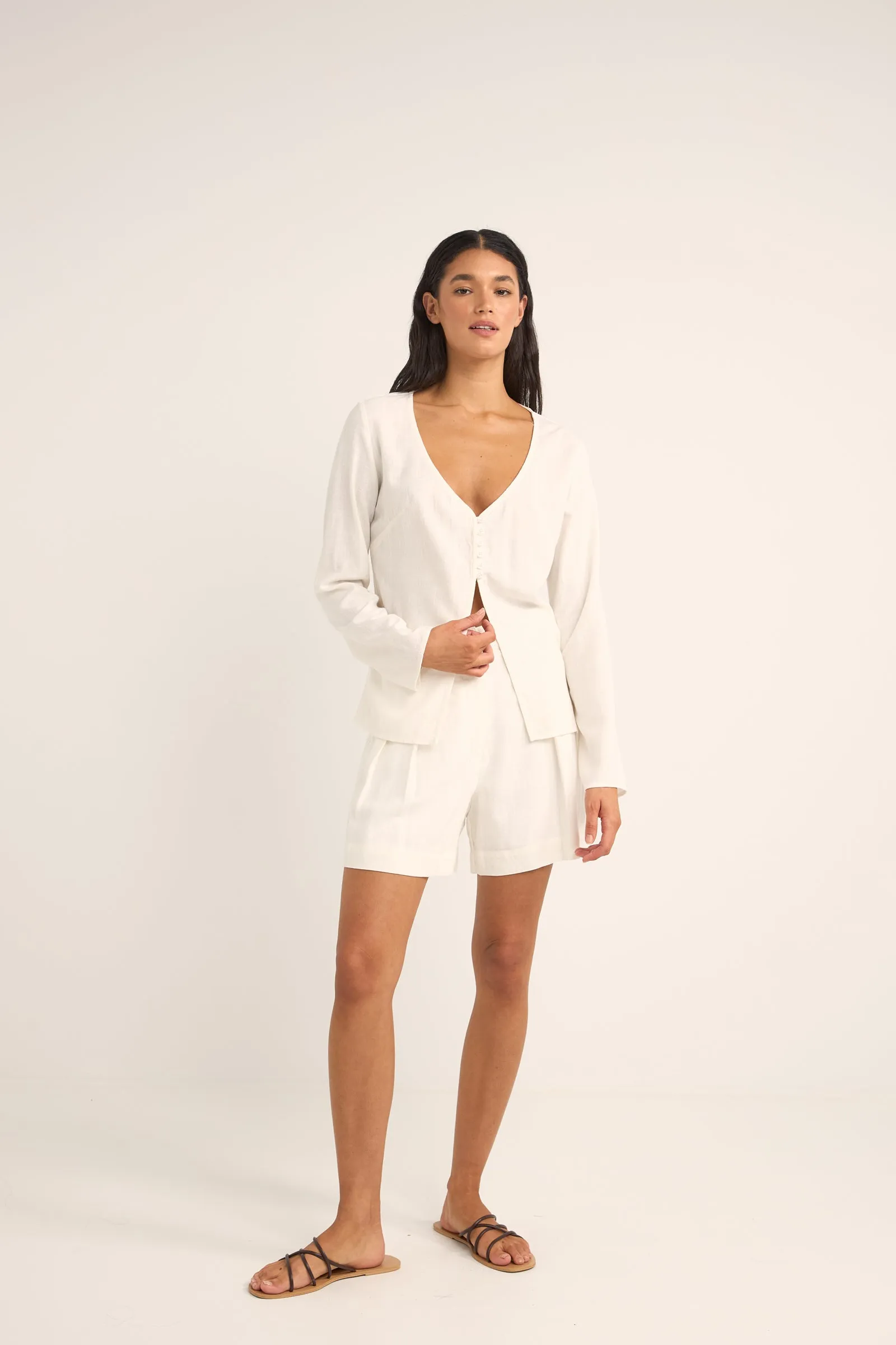 Ocean Short White