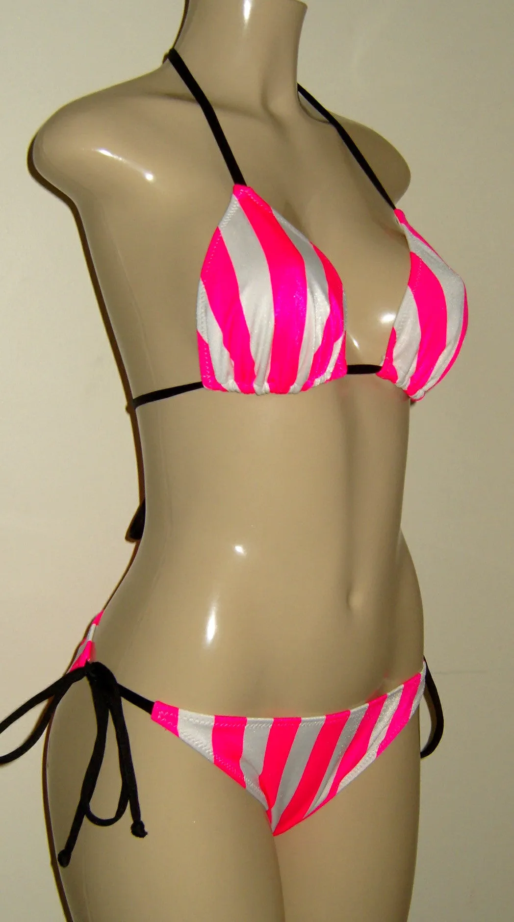 Triangle Top and Single Tie Puckered Butt Bottom